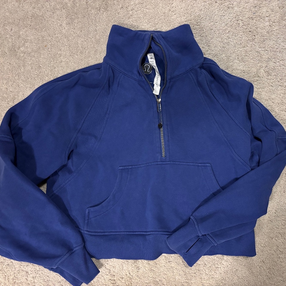 Size XS/S Lululemon scuba half zip